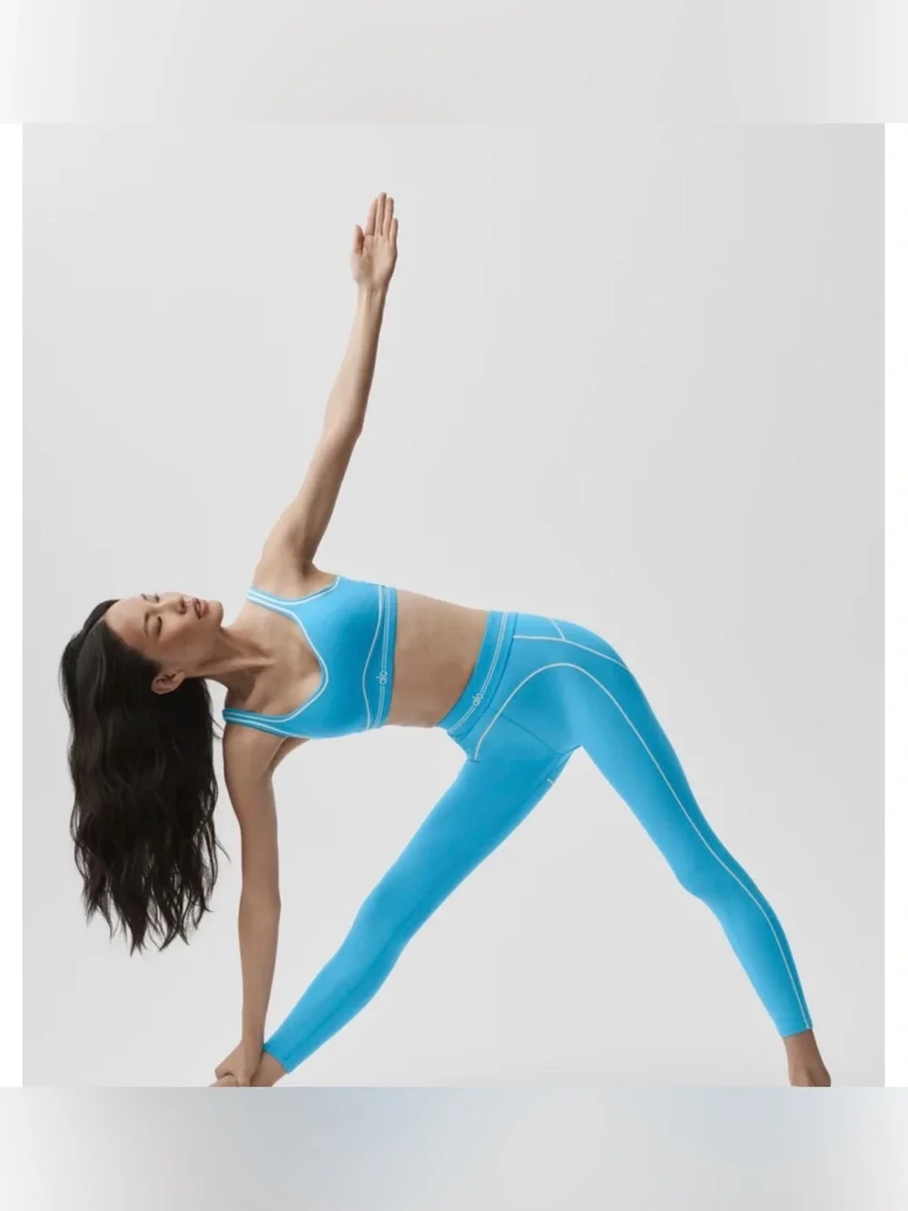 NWT Alo Yoga Set: Airbrush 7/8 Heart Throb Legging and Bra - XS